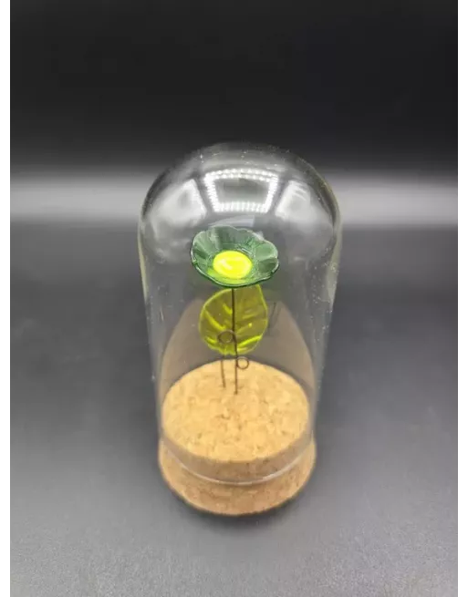 Adopter une fleur en verre soufflé, c'est choisir une décoration durable qui ne se fane jamais. Adopter une fleur en verre soufflé, c'est choisir une décoration durable qui ne se fane jamais.