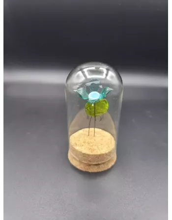 Adopter une fleur en verre soufflé, c'est choisir une décoration durable qui ne se fane jamais.