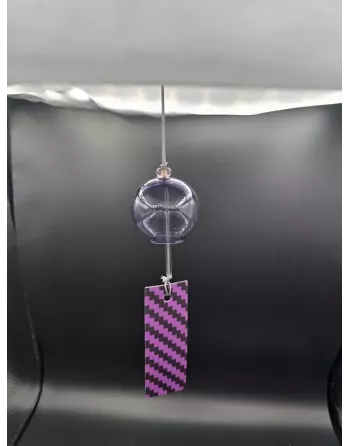 Les cloches à vent artisanales en verre se distinguent par leur élégance et leur sonorité unique.